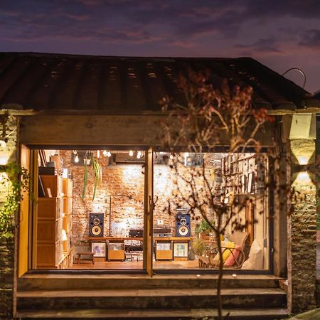 香蕉與黑膠 Yellow And Black Guest House Mei-nung 외부 사진