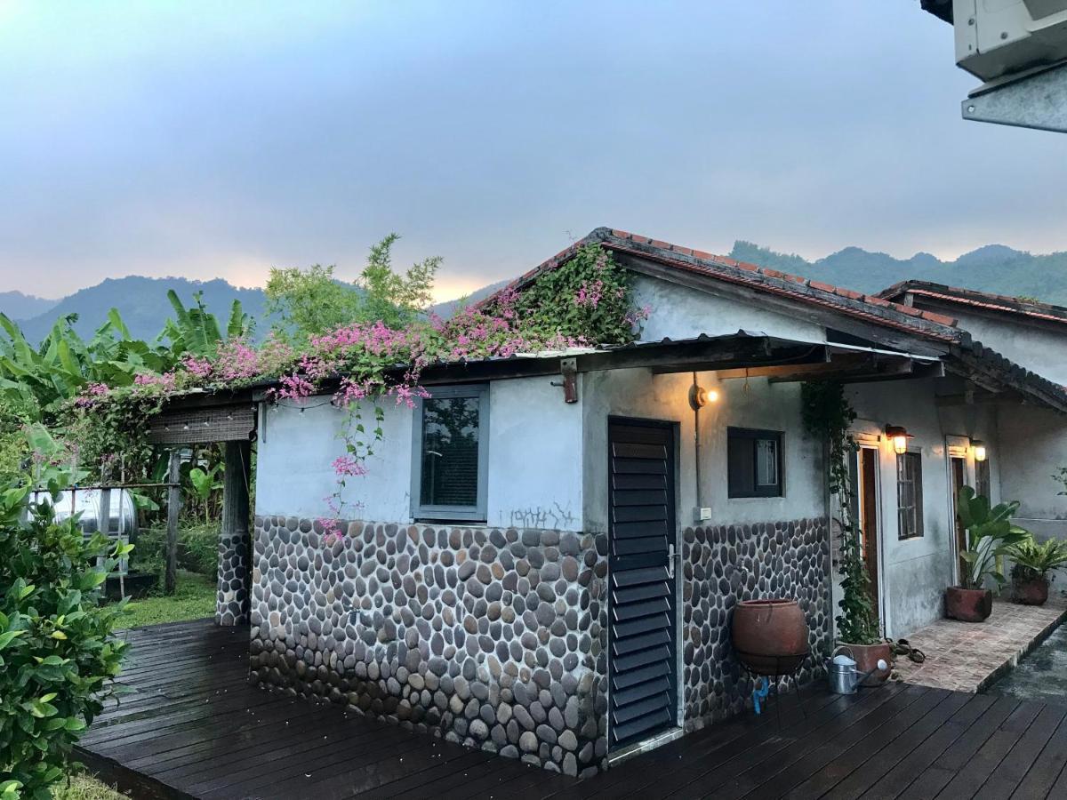 香蕉與黑膠 Yellow And Black Guest House Mei-nung 외부 사진
