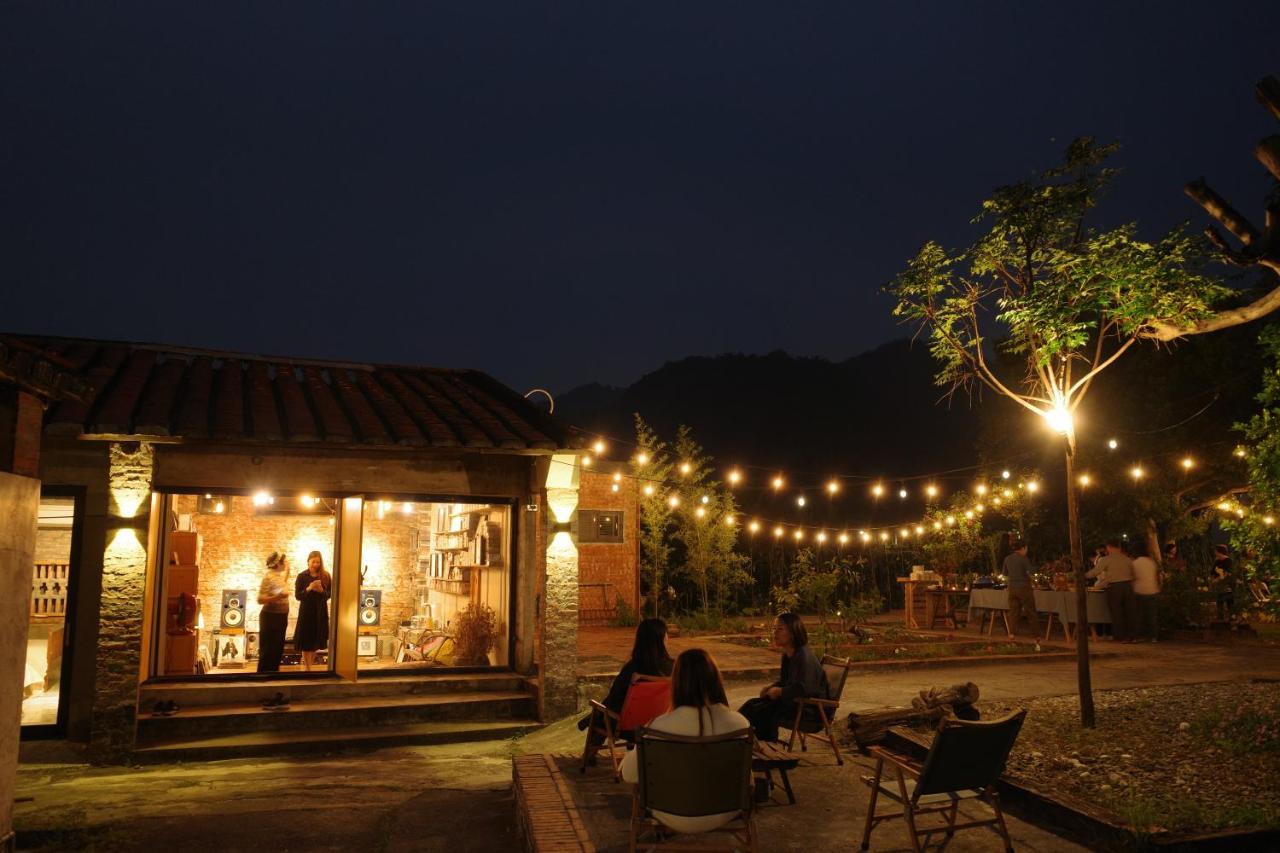 香蕉與黑膠 Yellow And Black Guest House Mei-nung 외부 사진