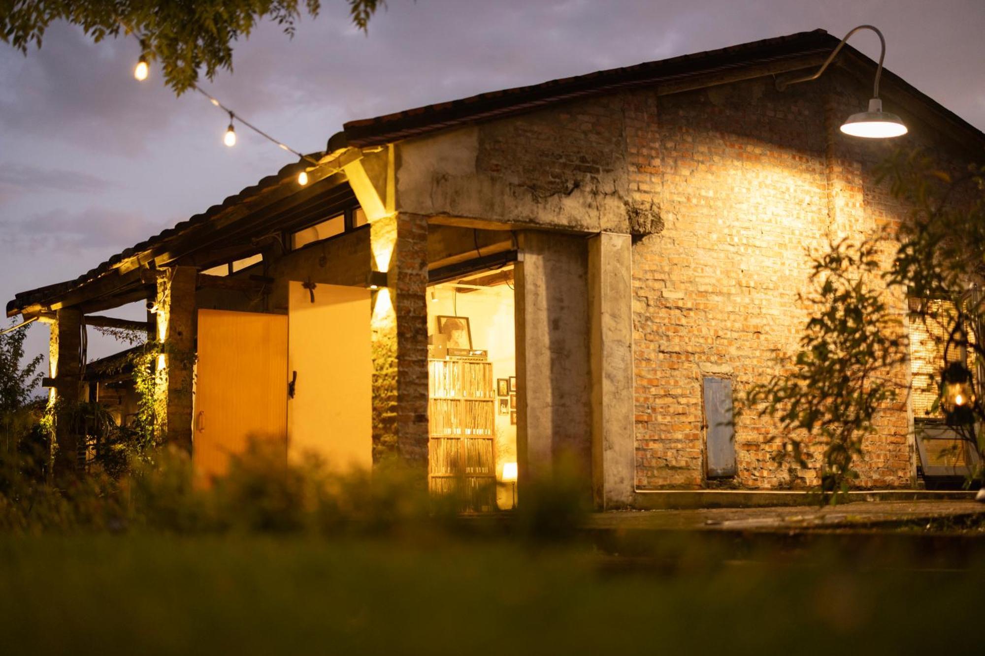 香蕉與黑膠 Yellow And Black Guest House Mei-nung 외부 사진